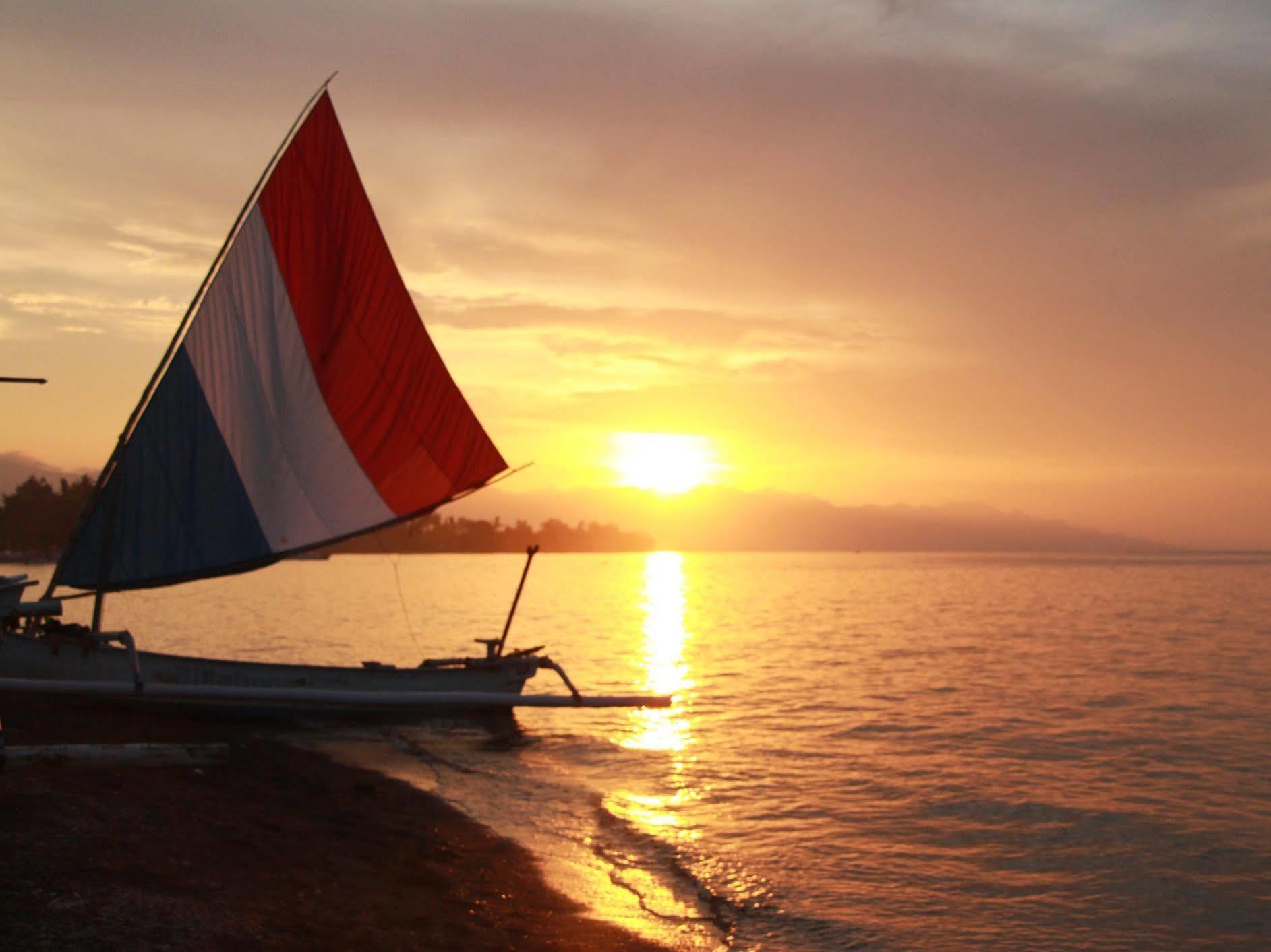 Lovina Beach Hotel Dış mekan fotoğraf